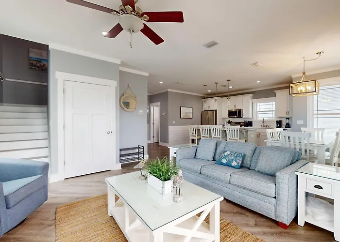 Newly Constructed Near The Gulf With Private W&d Grill Shared Pool Ac