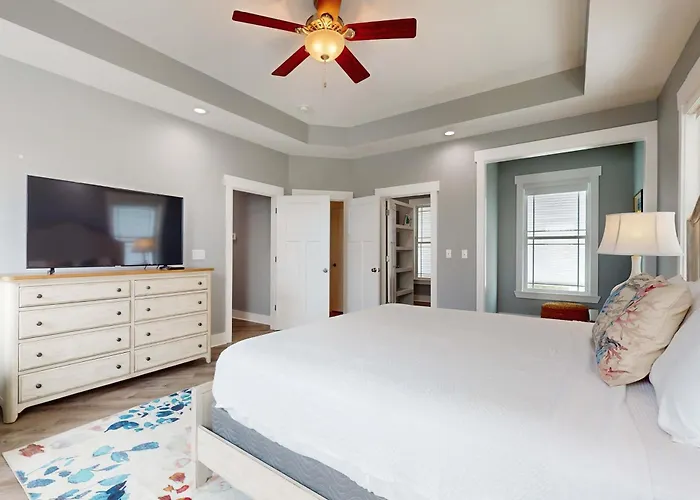 Holiday home Newly Constructed Near The Gulf With Private W&d Grill Shared Pool Ac Gulf Shores