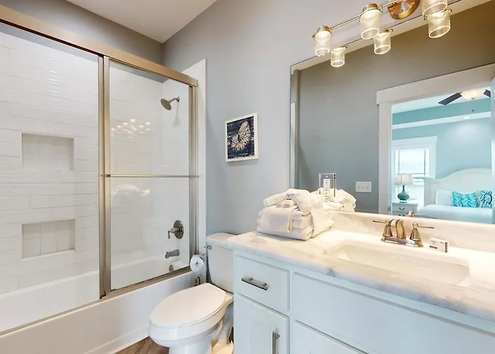 Newly Constructed Near The Gulf With Private W&d Grill Shared Pool Ac